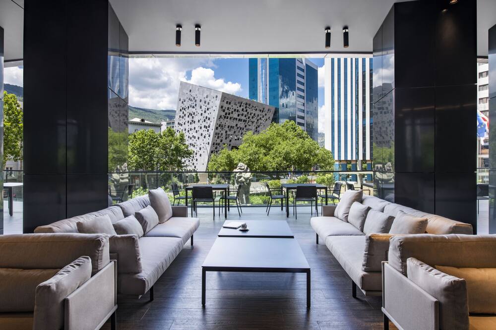 プルマン トビリシ アクシス タワーズ 写真