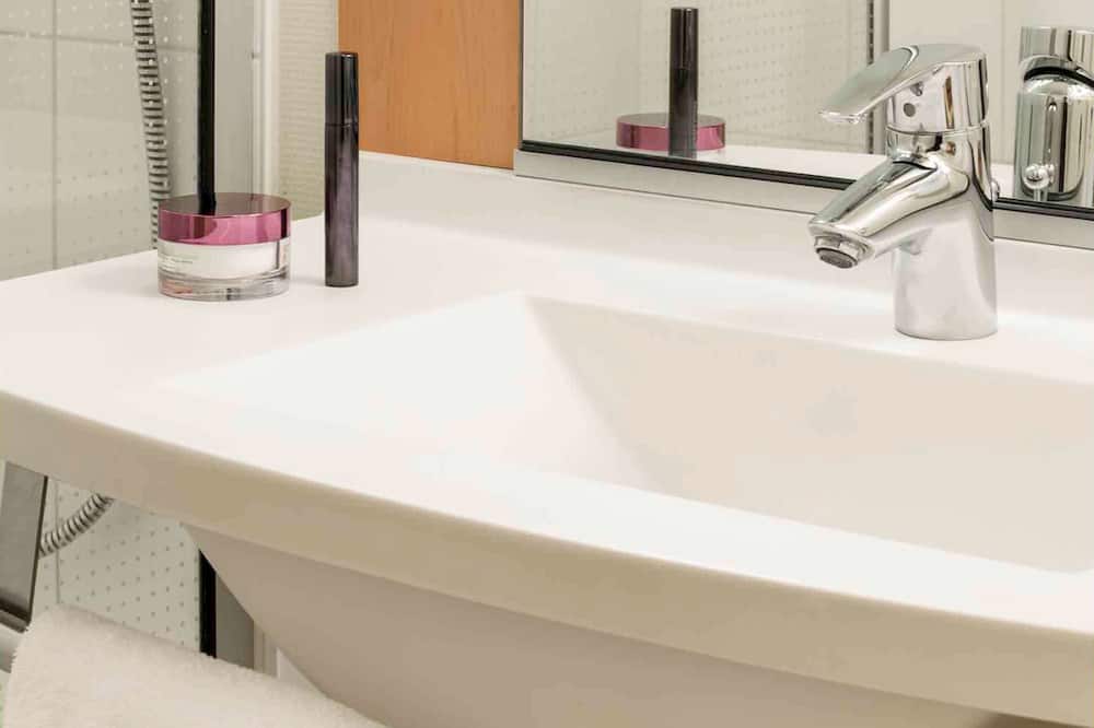 イビス アンジェ サントル シャトー 写真