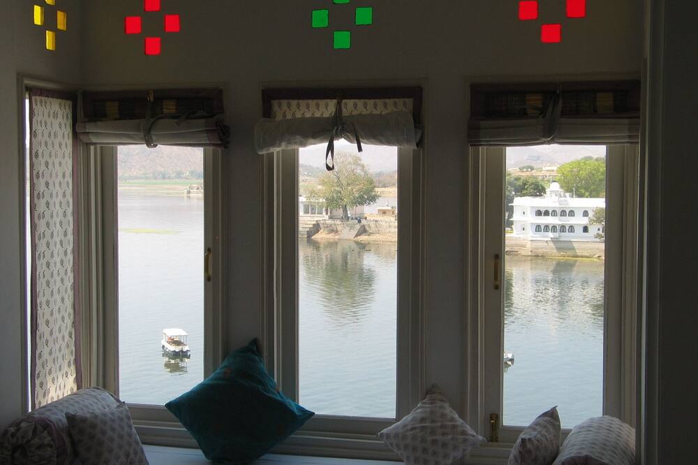 ホテル アーシィヤ ハベリ 写真