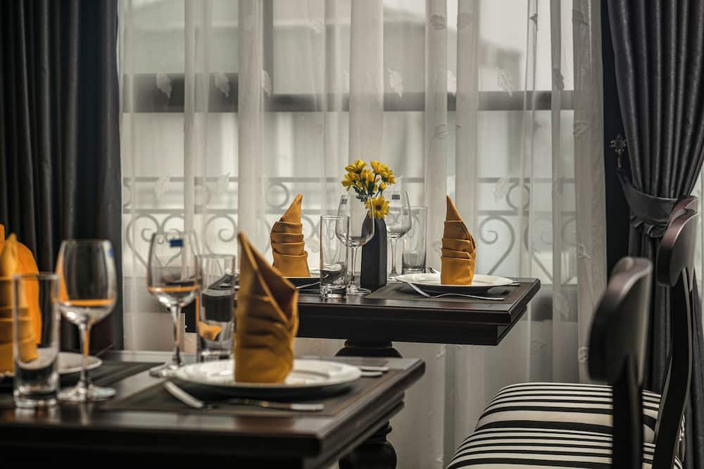 ロマンティツクホテルデハノイ 写真