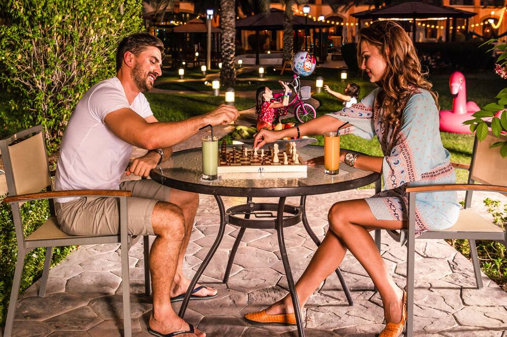 アル アイン ロタナ 写真