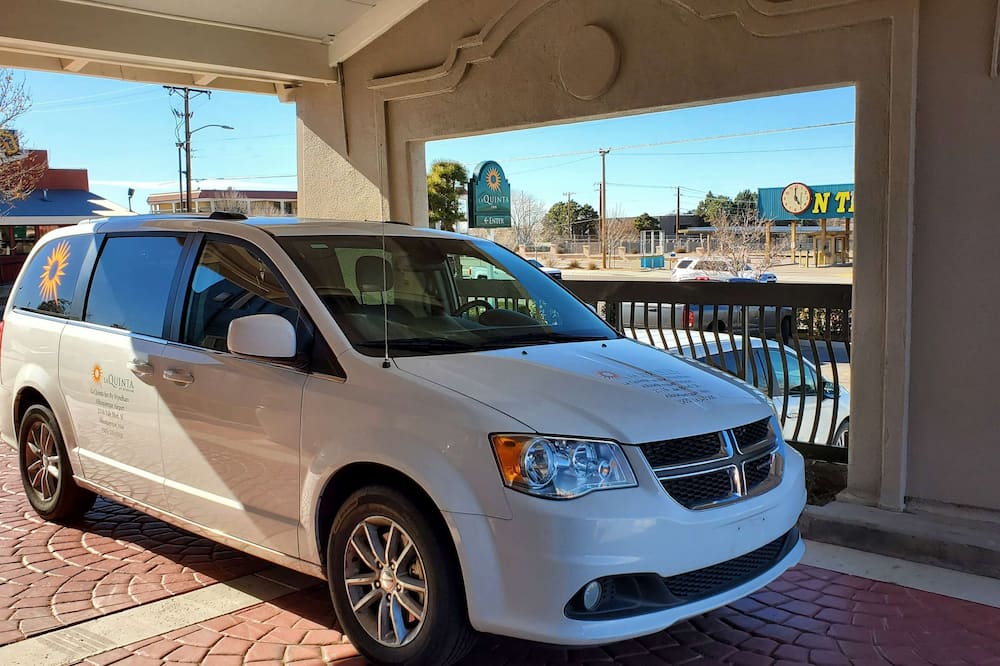 ラ キンタ イン バイ ウィンダム アルバカーキ エアポート 写真