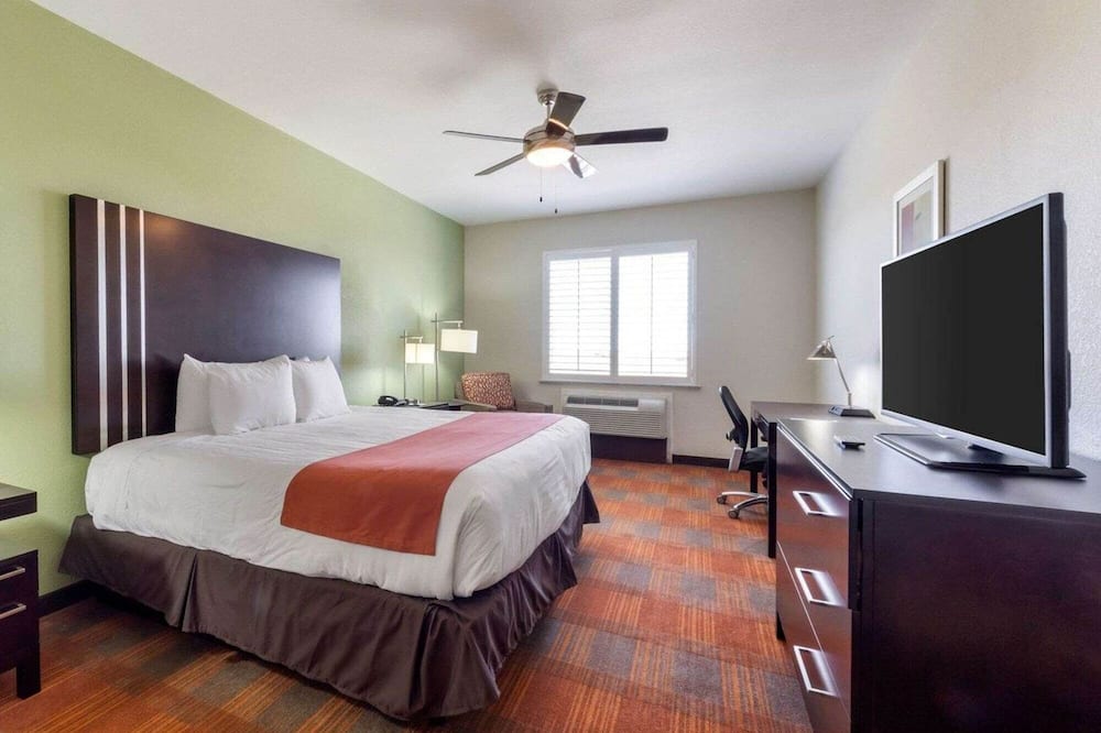 Quality Inn and Suites Victoria East 写真