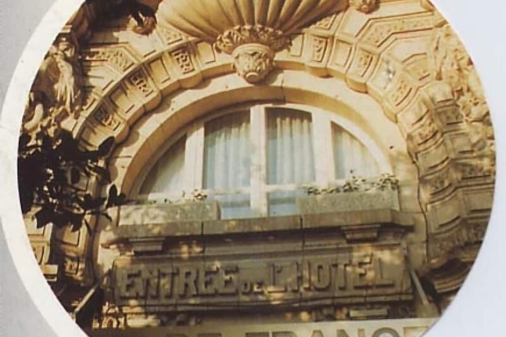 ホテル ドゥ フランス 写真