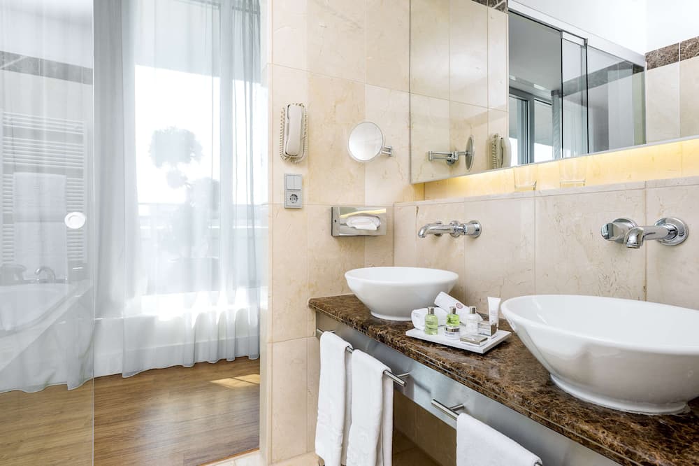 NH コレクション ベルリン ミッテ フリードリッヒシュトラーセ 写真