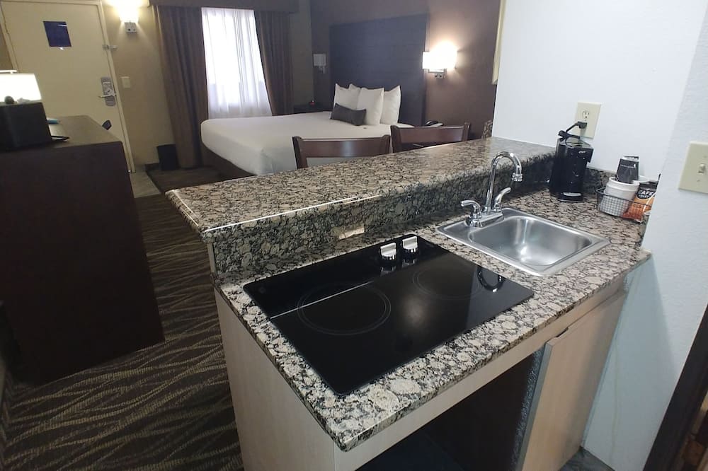 ベスト ウエスタン インスイーツ ツーソン フットヒルズ ホテル & スイーツ 写真