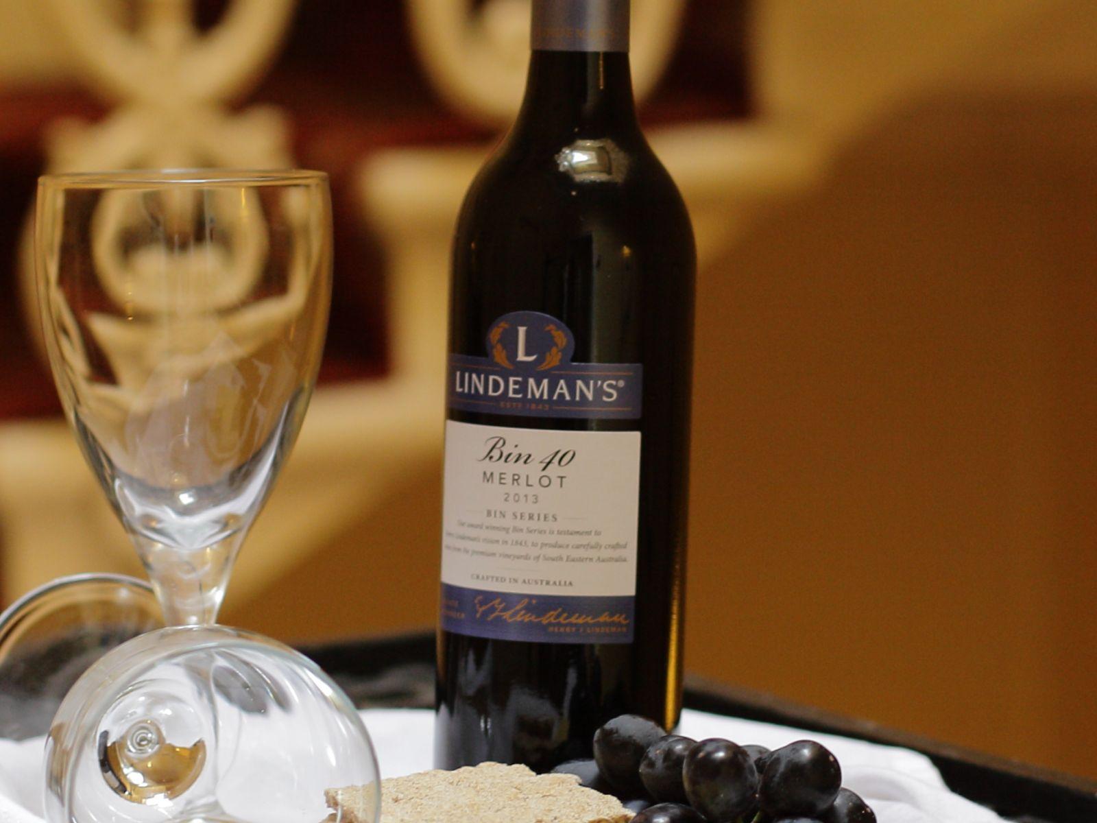 ティスル ホテル 写真