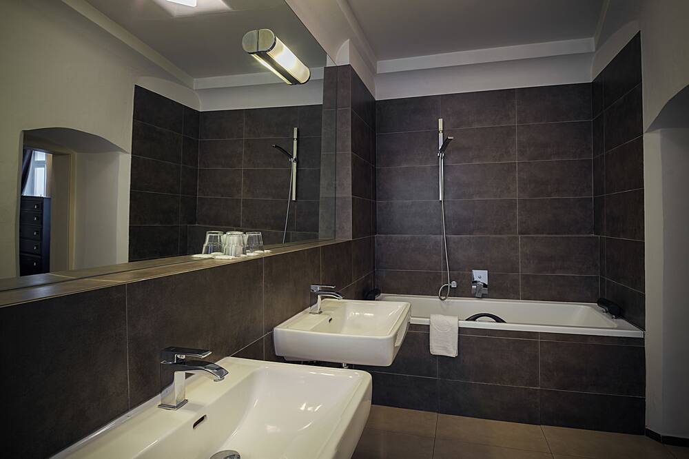 ウ トゥリ ブブニュー 写真