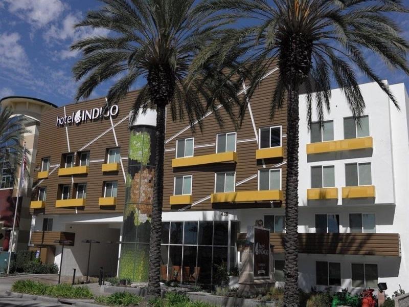 ホテル インディゴ アナハイム バイ IHG 写真