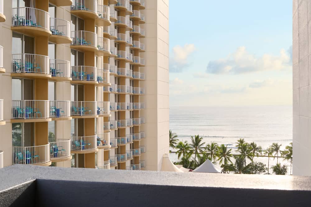 ホテル リニュー 写真