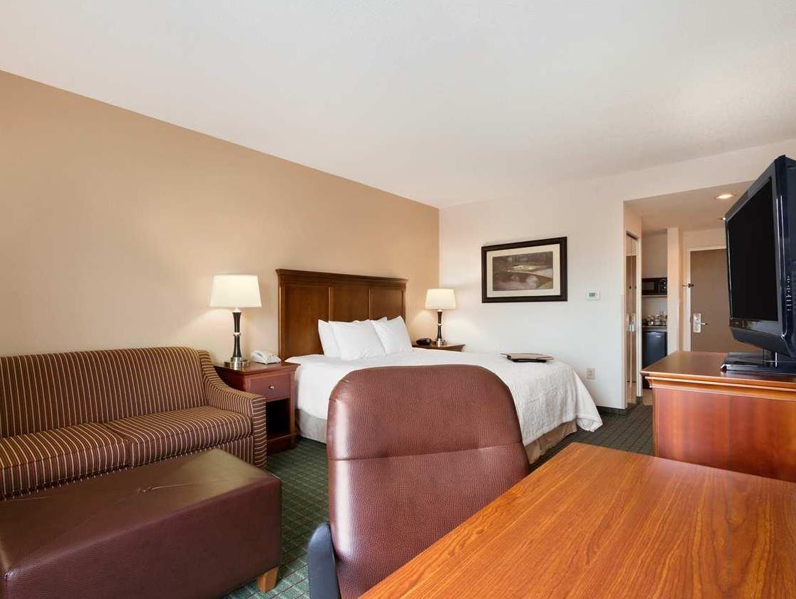 ハンプトン イン サンティー 写真