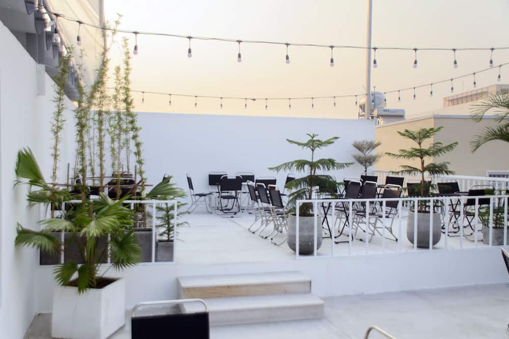 ヒーローホステル＆ビリヤード 写真