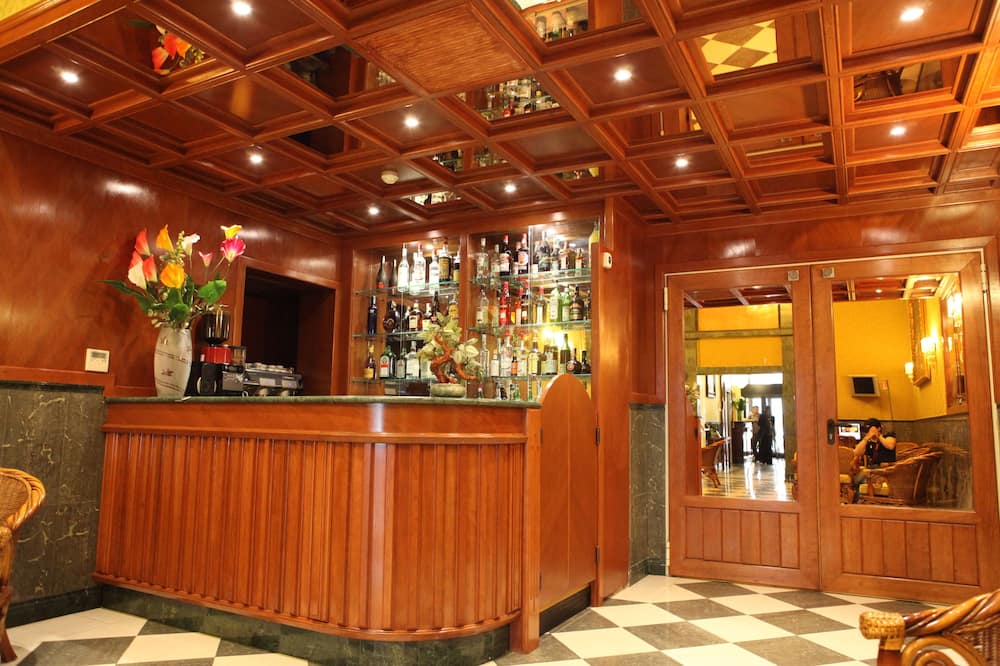 インペロ ホテル 写真