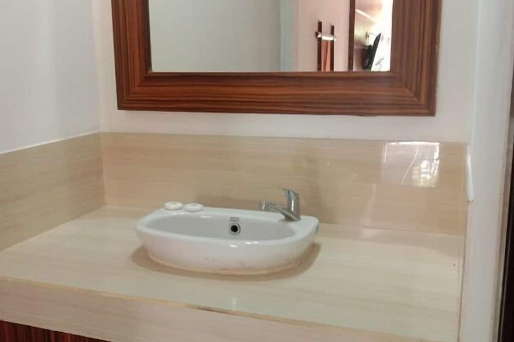 ラーマヤーナ ホテル サヌール 写真