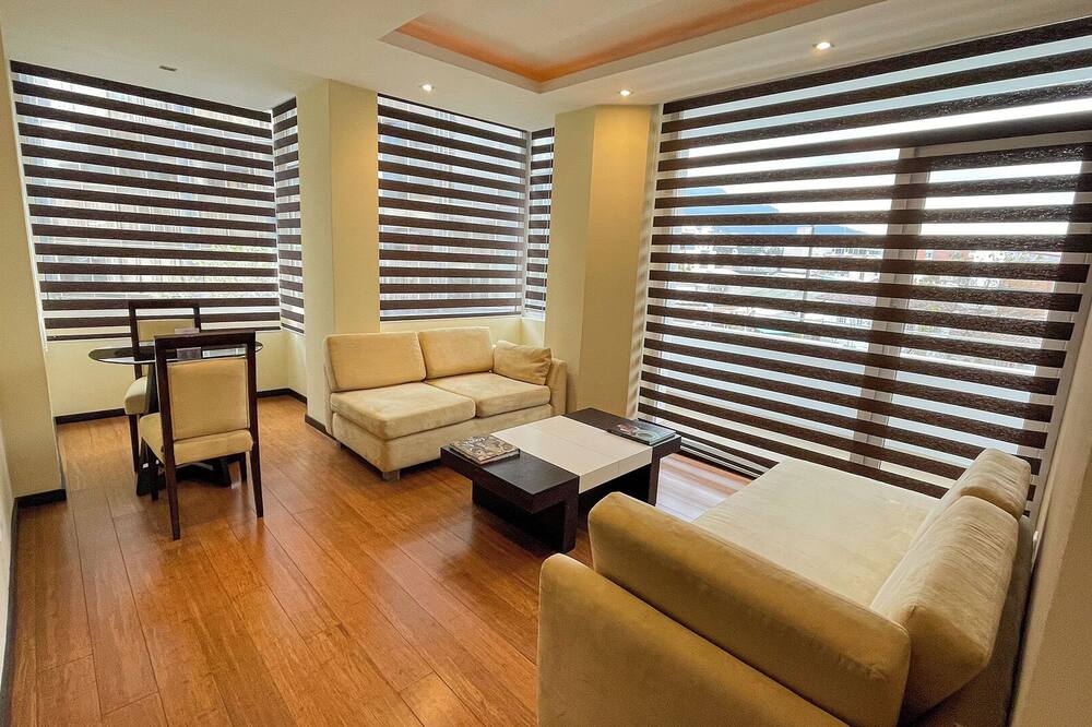 メルキュール アラメダ キト 写真