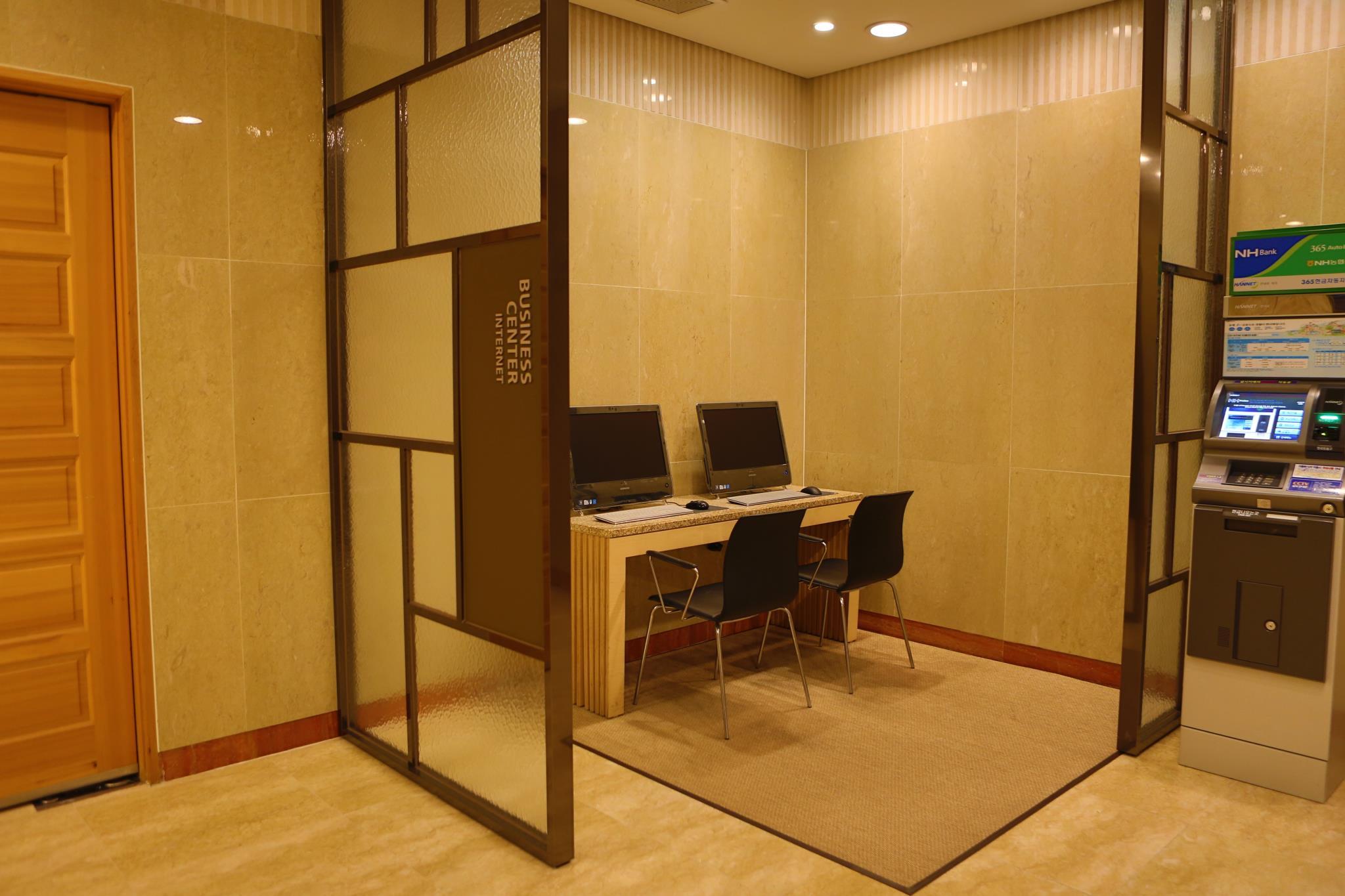 シャングリラ ビーチ ツーリスト ホテル 写真