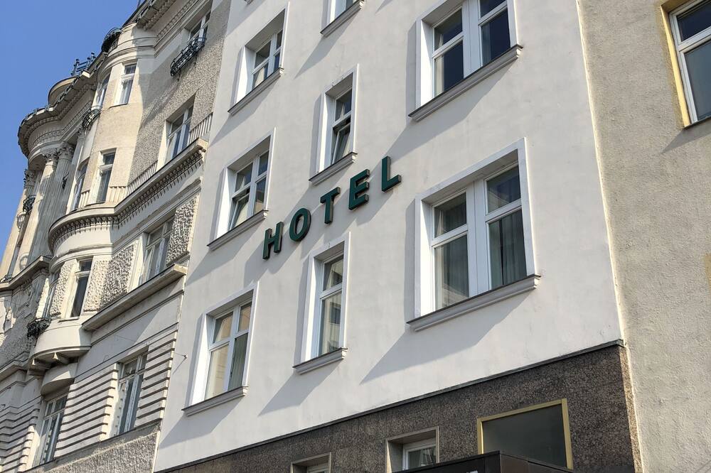 ホテル ゴールデネ スピネ 写真