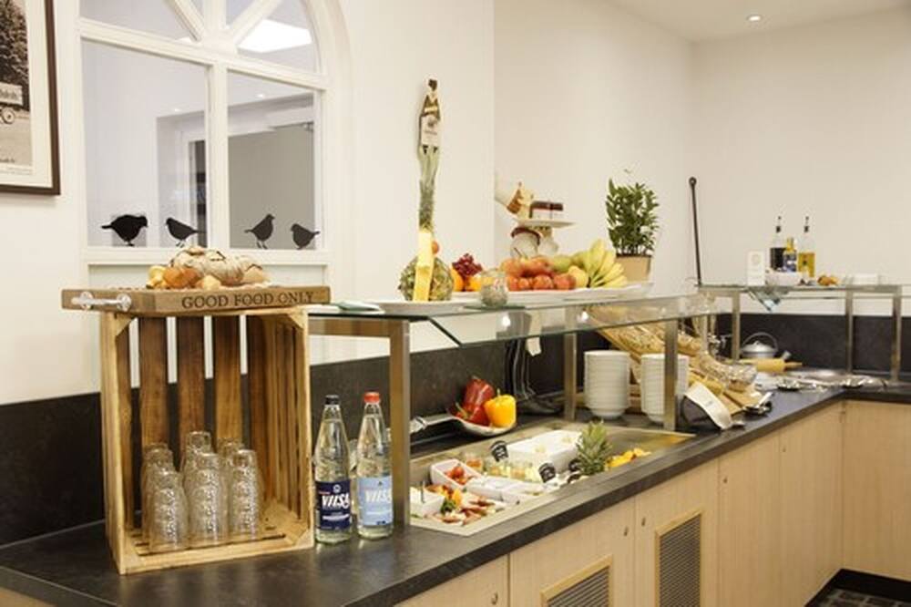 ホテル エーデルワイス 写真