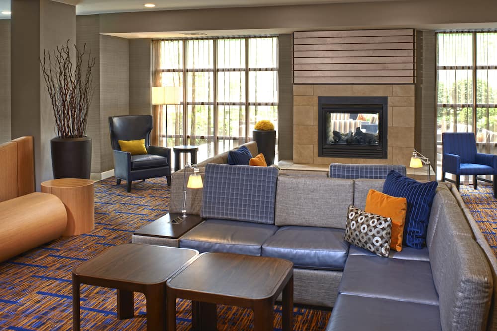 Courtyard by Marriott Cincinnati Covington 写真