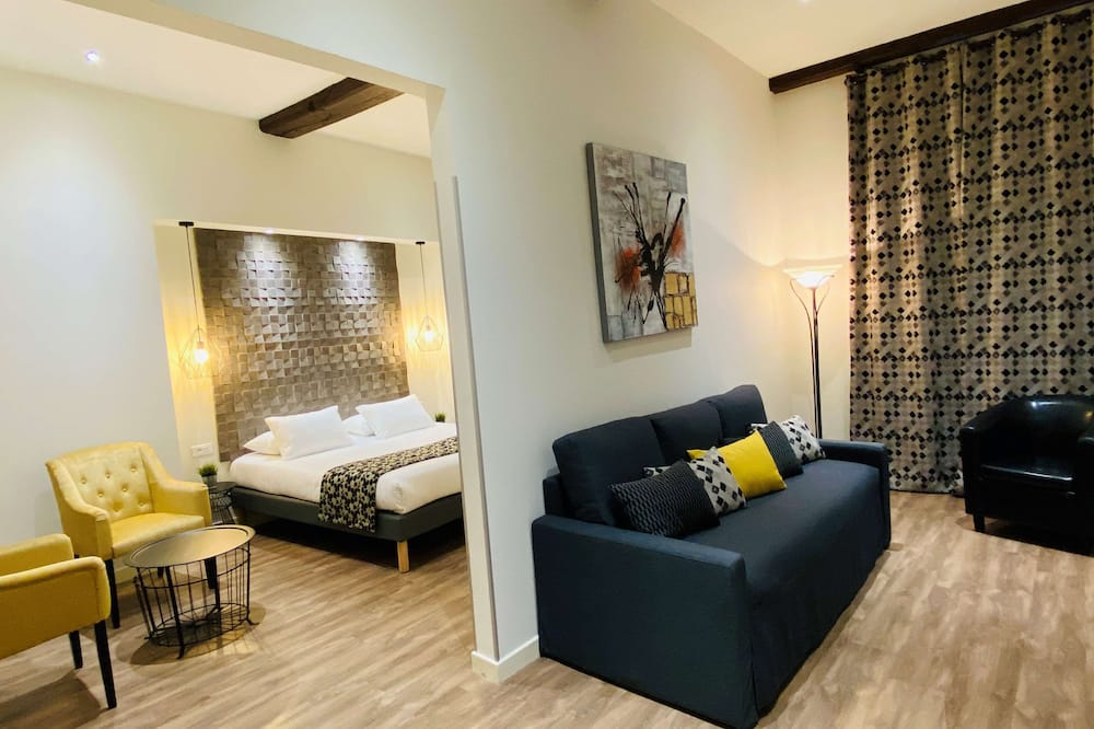 キリヤド シャロン シュール ソーヌ サントル 写真