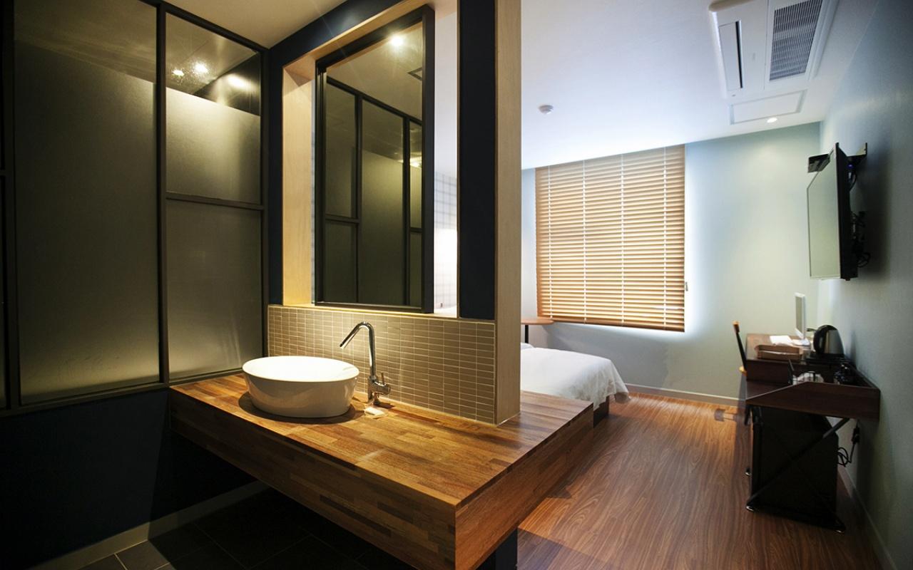 ブラウン ドット ホテル 写真