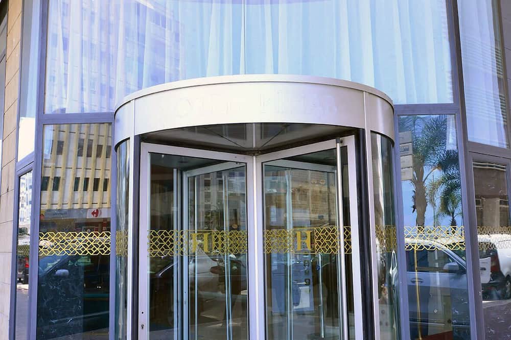 リハブ ホテル 写真