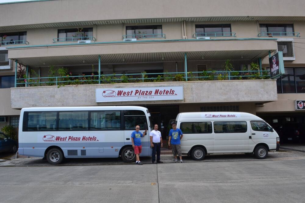 ウエスト プラザ ホテル デセケル 写真