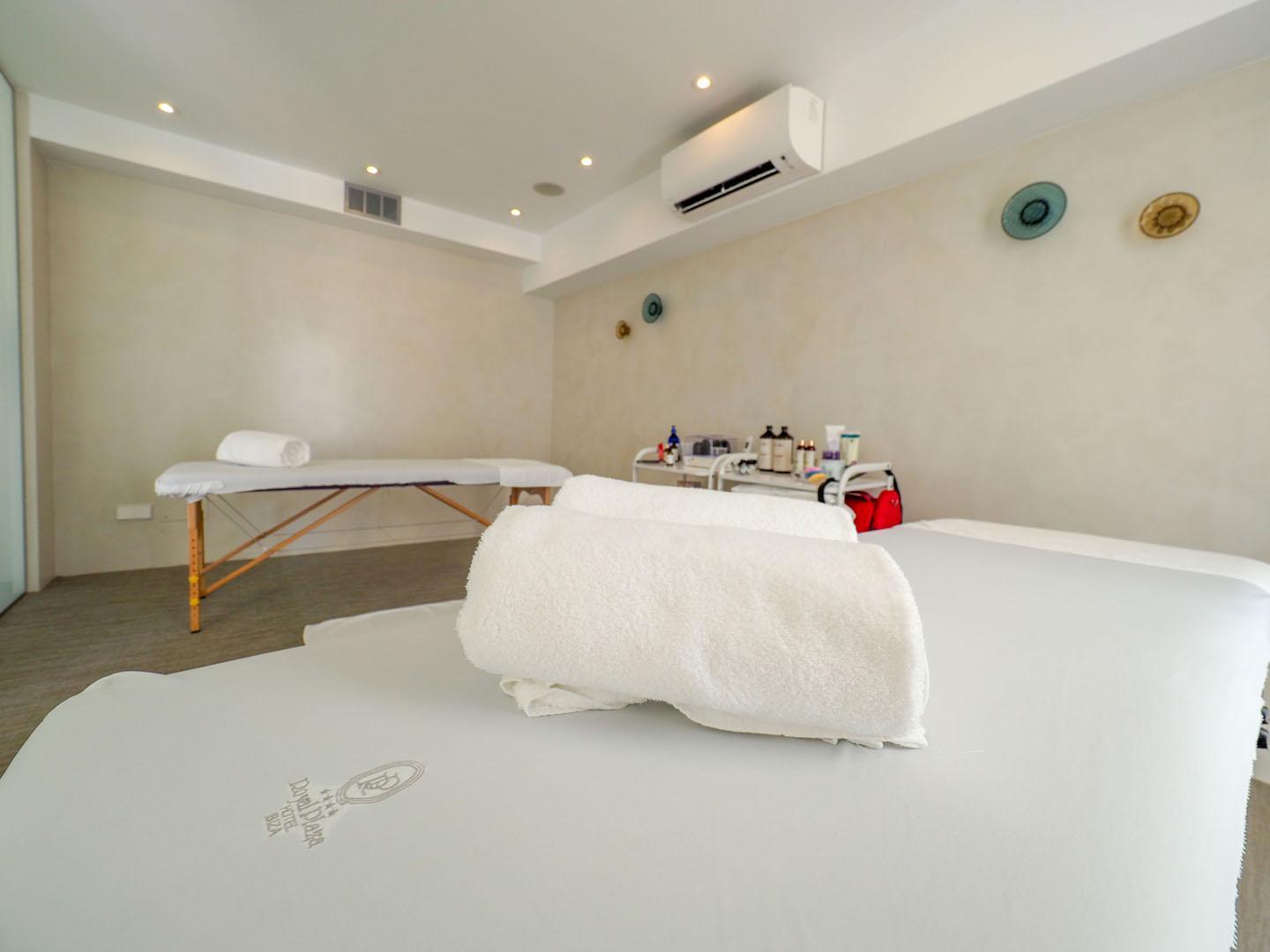 ロイヤル プラザ ホテル 写真