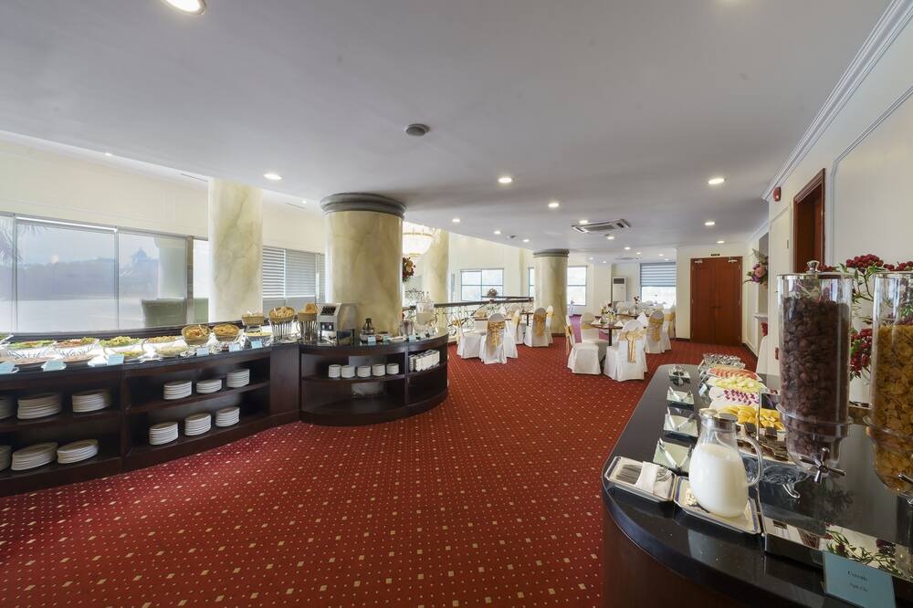 ミスリン ホテル ハロン 写真