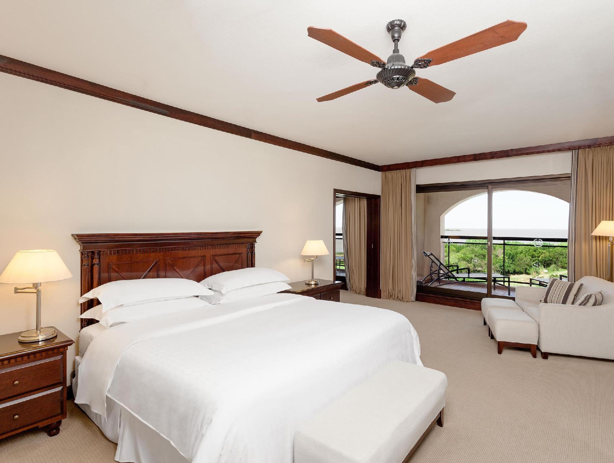 Sheraton Colonia Golf & Spa Resort 写真