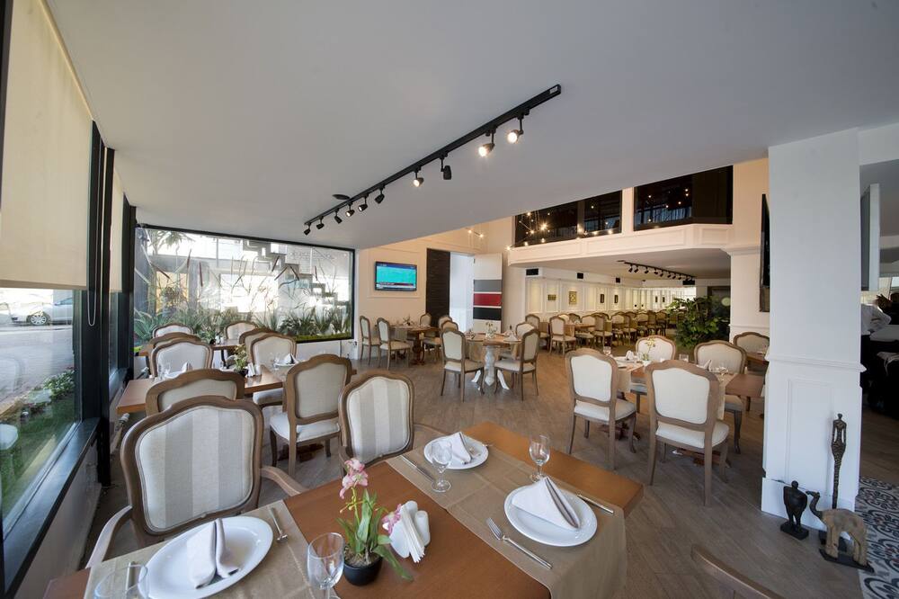 North Point Hotel 写真