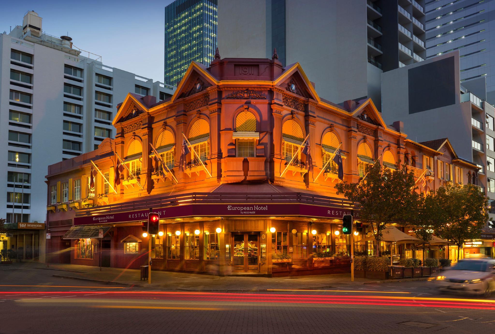 ヨーロピアン ホテル 写真