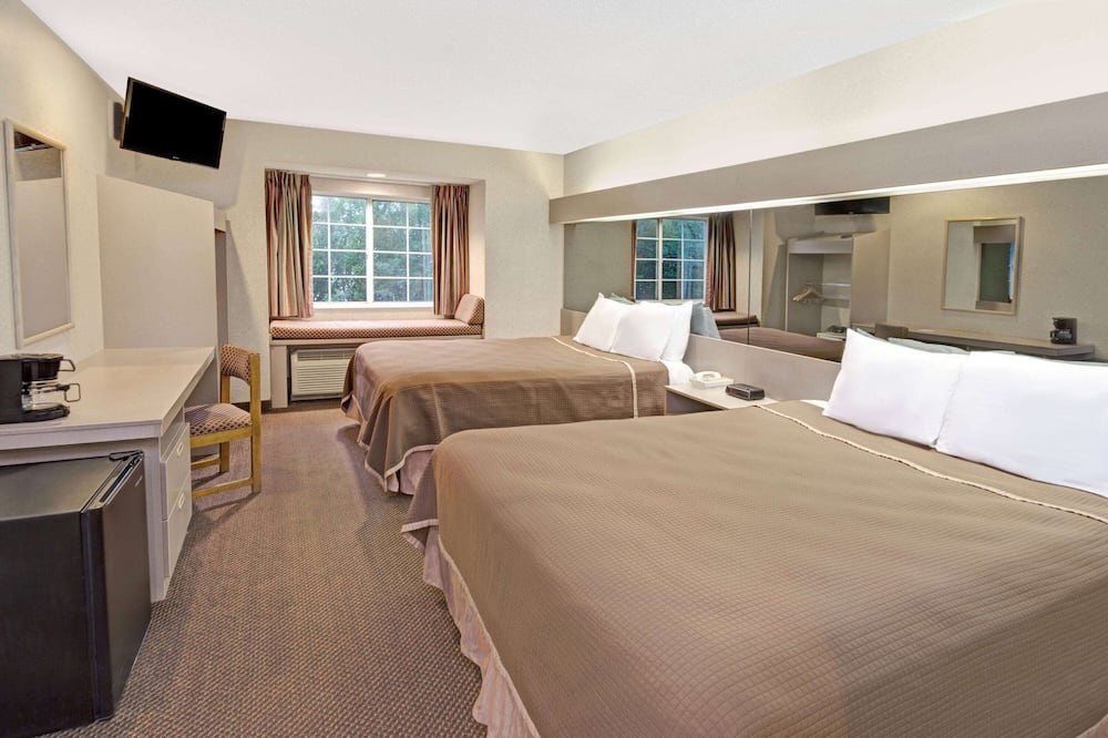 レッド ライオン イン & スイーツ エルク グローブ ヴィレッジ 写真