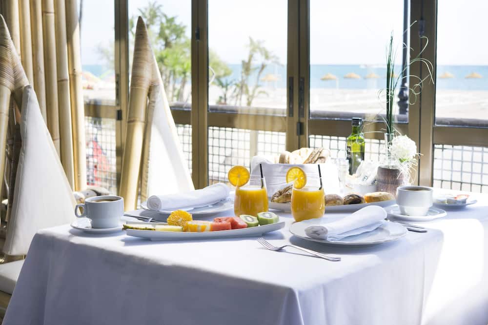 Hotel MS Tropicana 写真