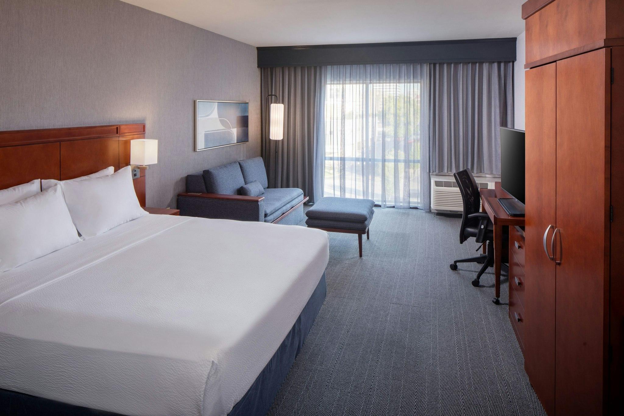 Courtyard by Marriott Charleston Downtown/Civic Center 写真