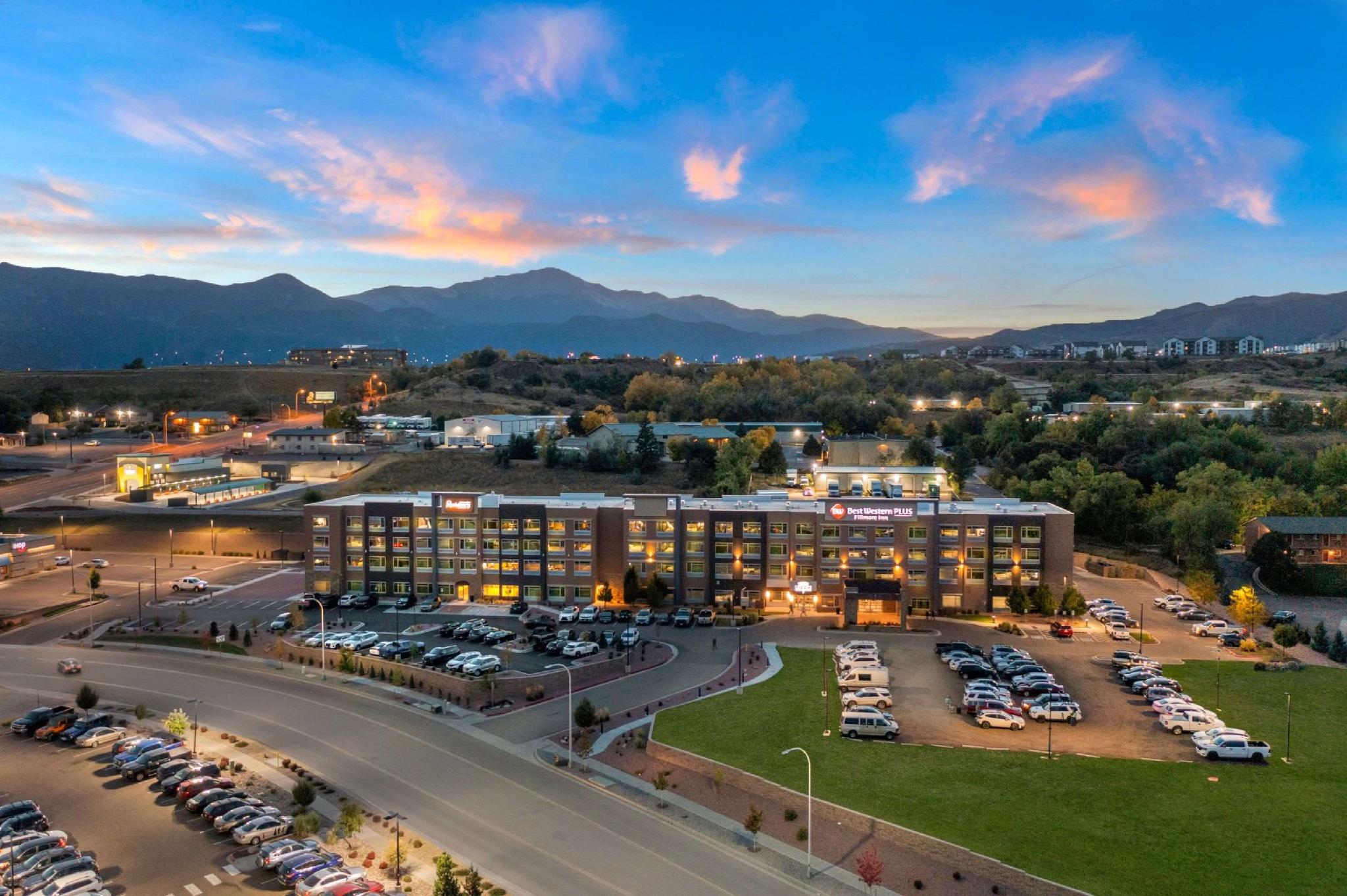 Best Western Plus Fillmore Inn & Suites 写真