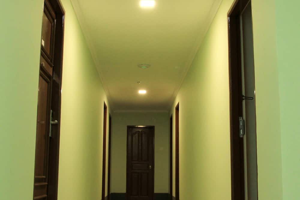 ホテル ロイヤル ローズ 写真