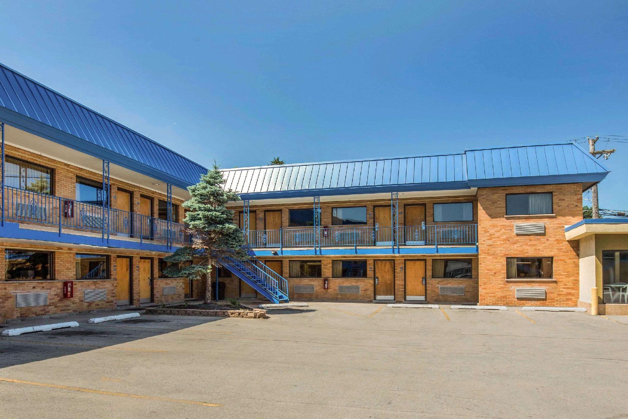 ロデウェイ イン ライオンズ - ラ グレンジ 写真