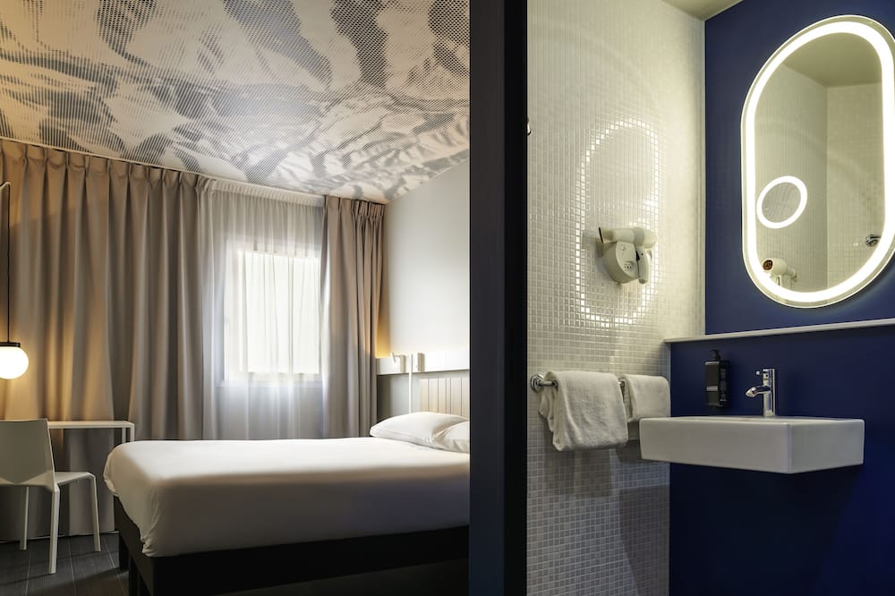 イビス パリ ナシオン ダヴー (オーヴェルチュール 1エール マルス 2023) 写真