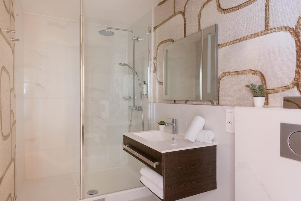 ベストウェスタン ホテル ロンスレイ オペラ 写真