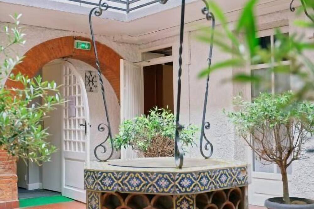 ホステル トゥールーズ ウィルソン 写真