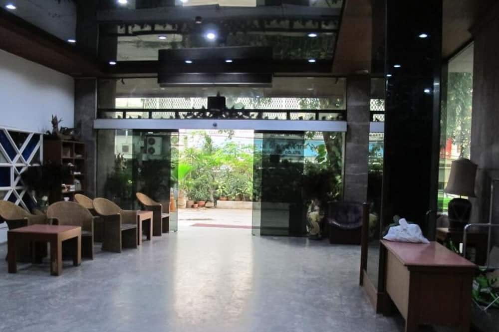 トンプーン ホテル 写真