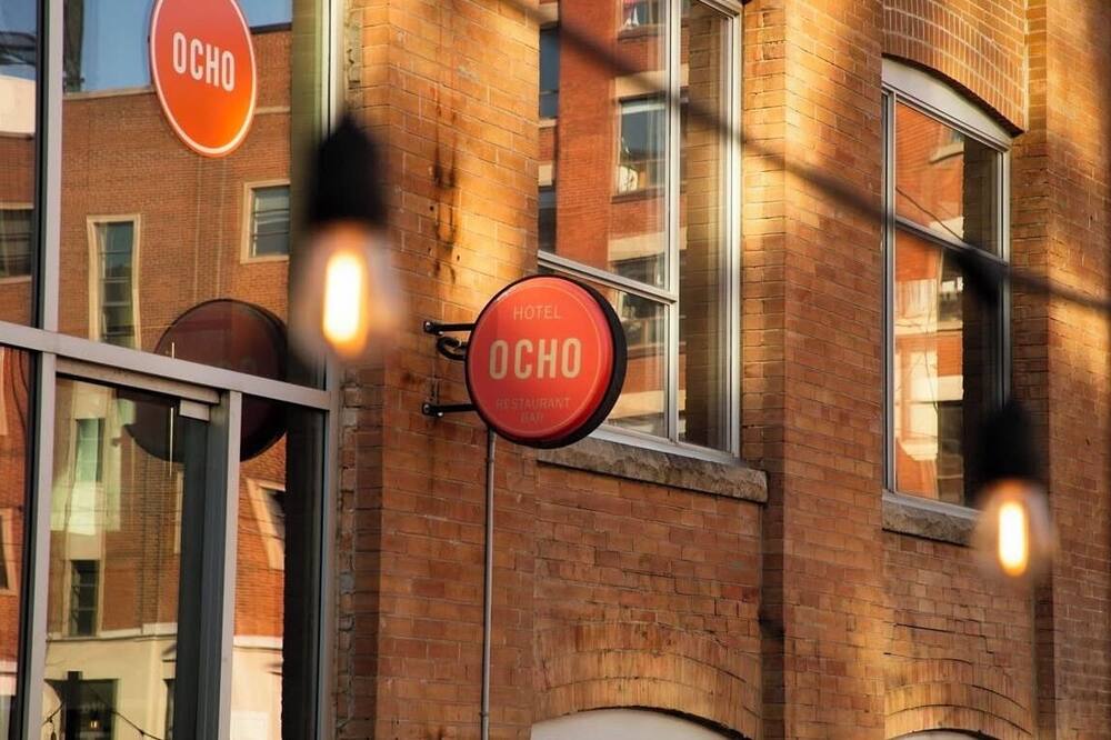 ホテル オーチョ 写真