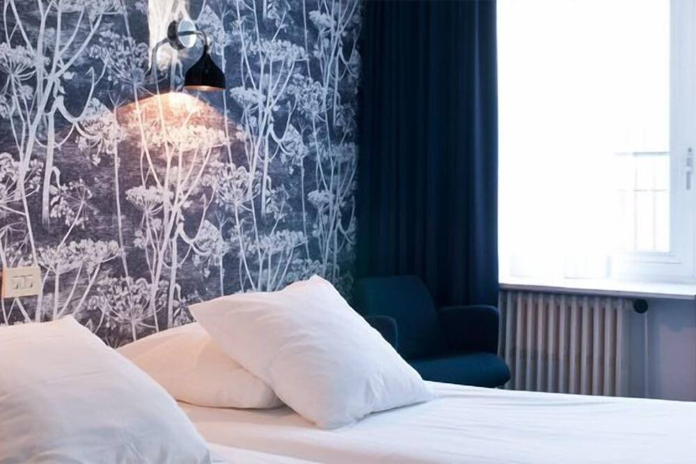 ホテル クイーン アン 写真