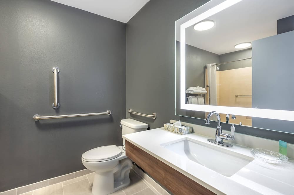 サバーバン スタジオズ ブランソン オン ザ ストリップ 写真