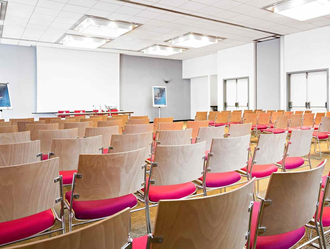 ホテル ノボテル ジェノバ シティ 写真