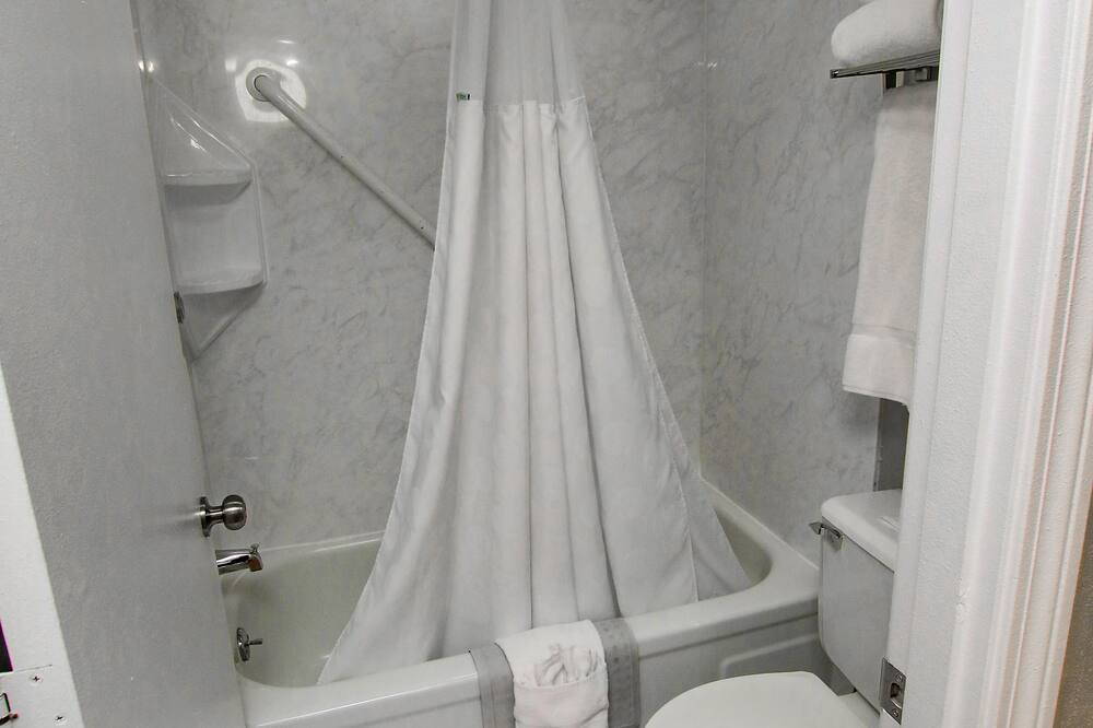 ラマダ ホテル & カンファレンス センター バイ ウィンダム ルイストン 写真