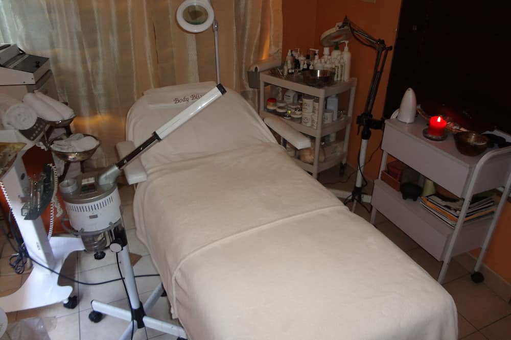 アルタモント ウエスト ホテル 写真