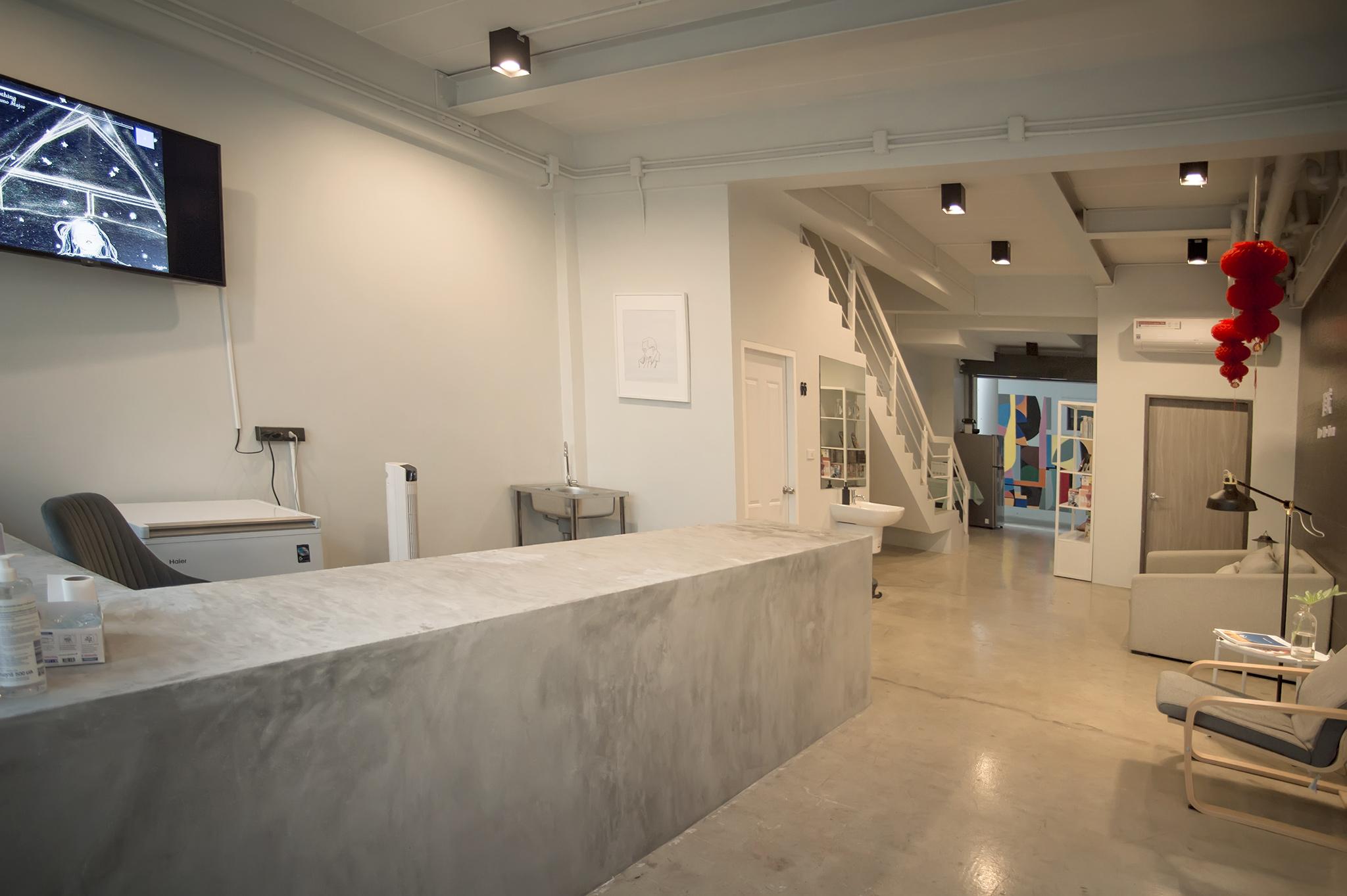 イントゥ ザ タウン 写真