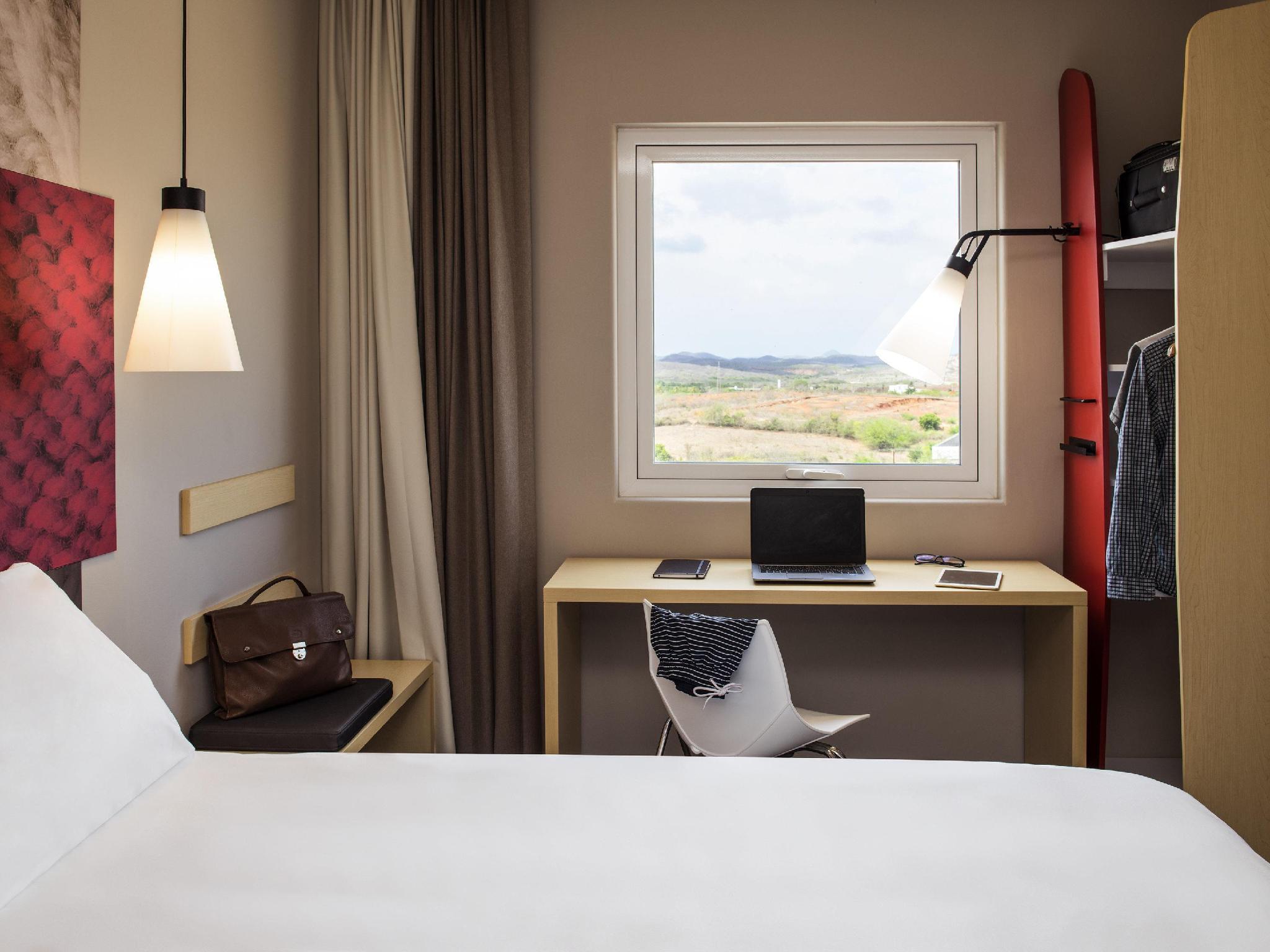 ibis Mazatlan Marina 写真